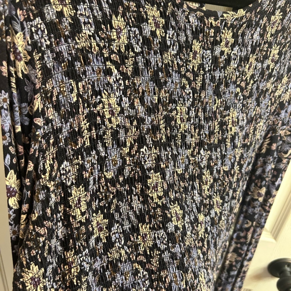 Good Hart Size XL Floral women’s top - Picture 2 of 11